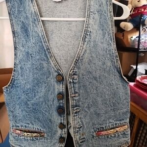 Zena Blue Denim Vest with Red Star Accent